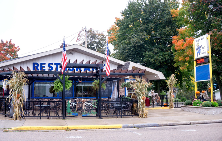  Hungry Bear - Cafe & Catering