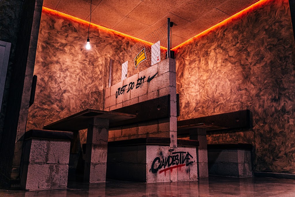 CLANDESTINE URBAN BAR