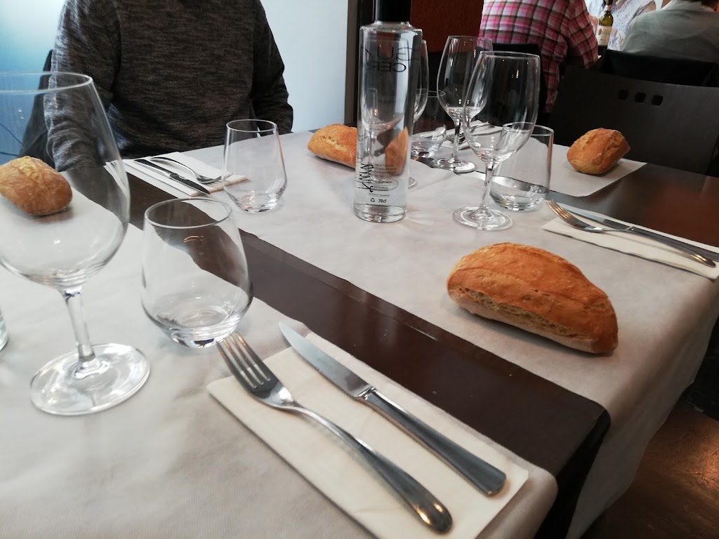 Restaurante Nura Bilbao — Comida y bebida