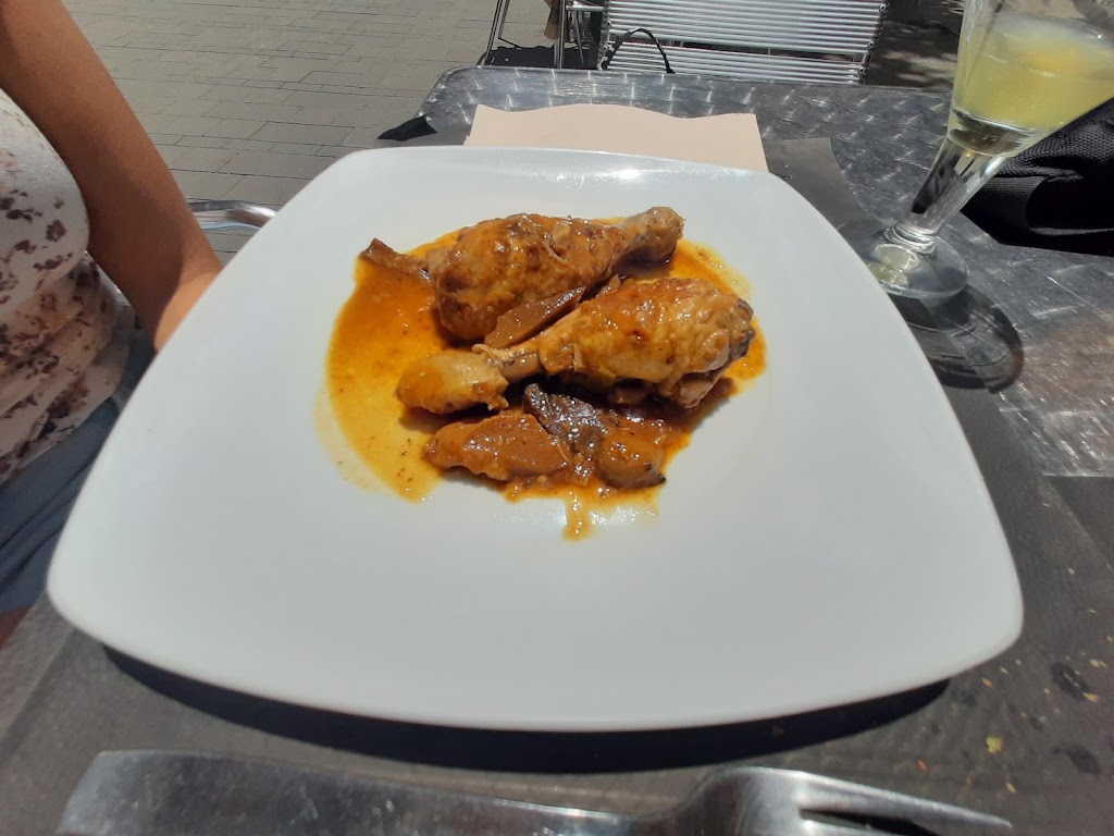 Vidaemocca — Comida y bebida