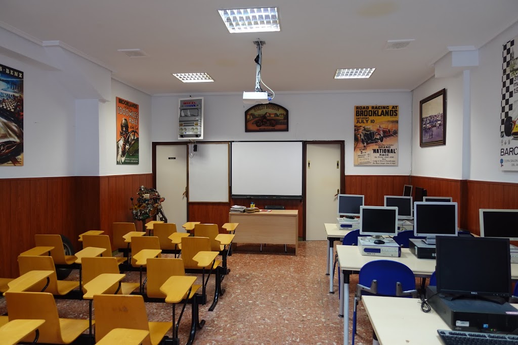 Autoescuela Mikel (El Karmelo-Santutxu) — Del propietario