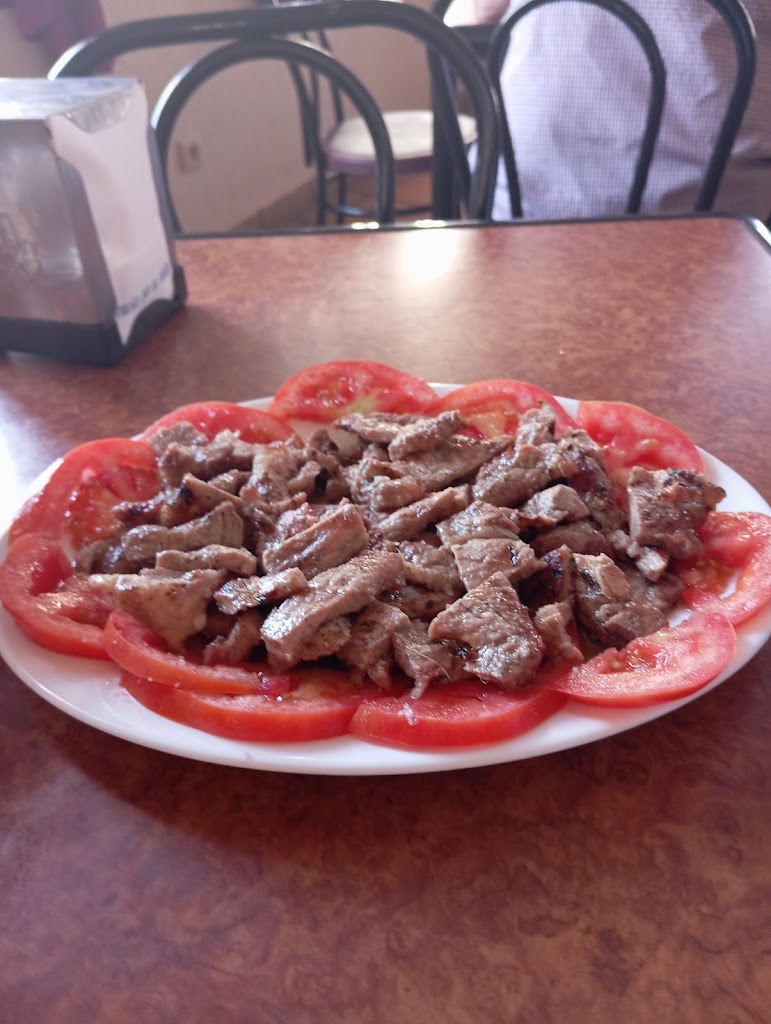 Restaurante Meson Barroso — Comida y bebida