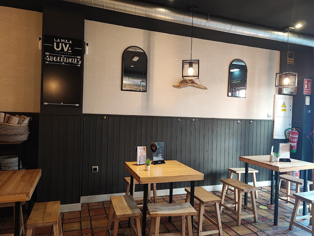 VINOTECA LA MALA UVA