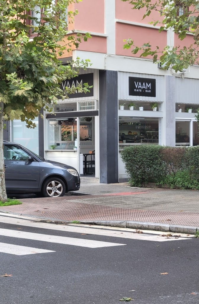 Vaam kafe bar