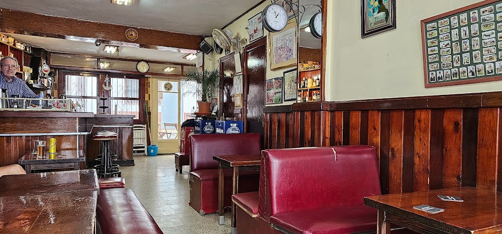 Bar Rumbo. British Bar — Ambiente