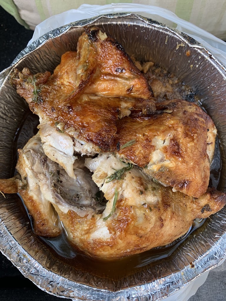 Pollos la Vila — Comida y bebida