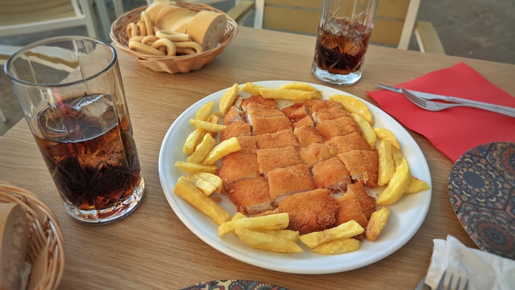 Bar Restaurante Tundidores — Comida y bebida