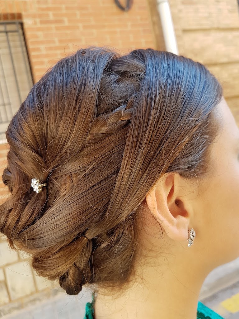 Peluqueria y Estetica Mamen y Loli — Peinado