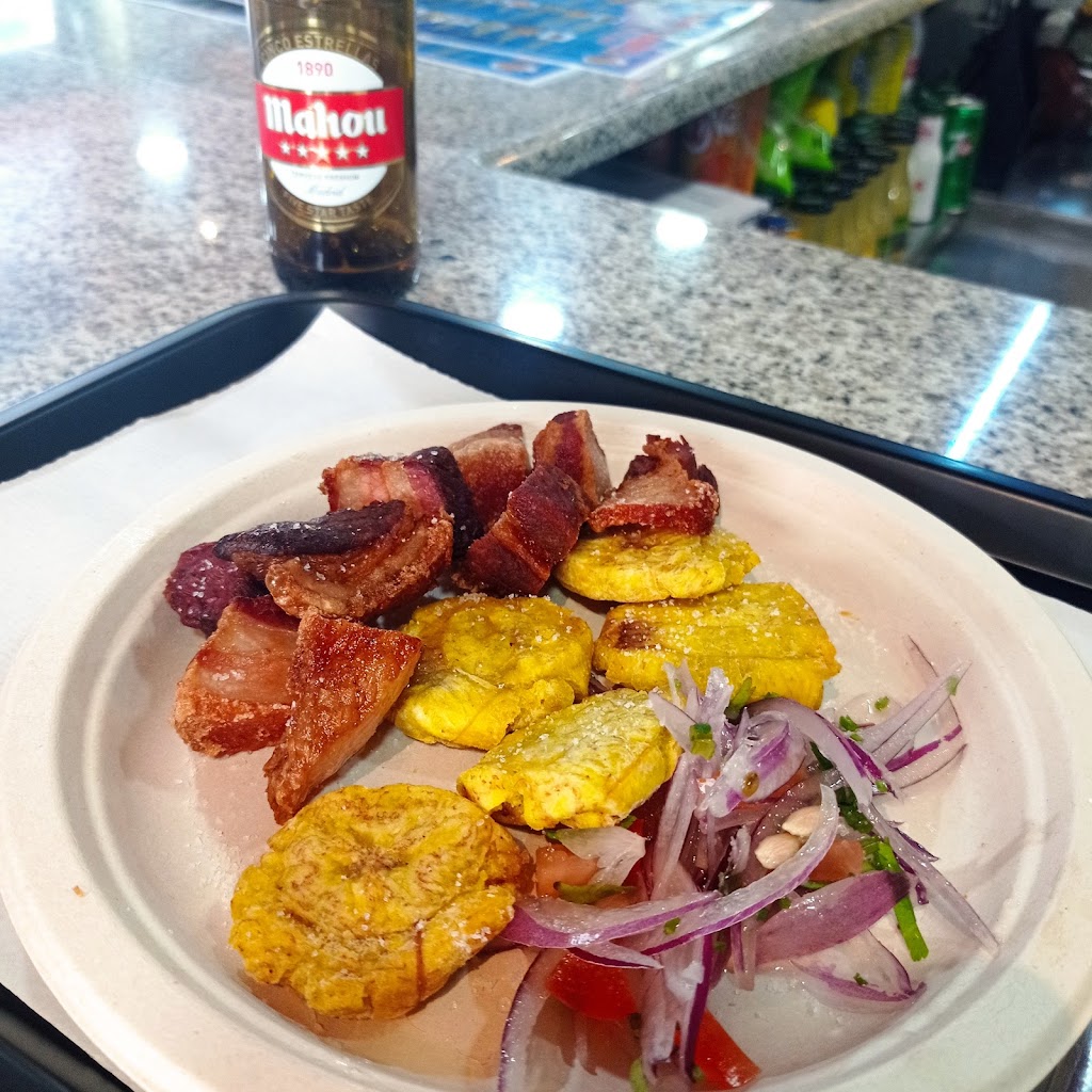 Cafeteria Bar la Espanola — Comida y bebida