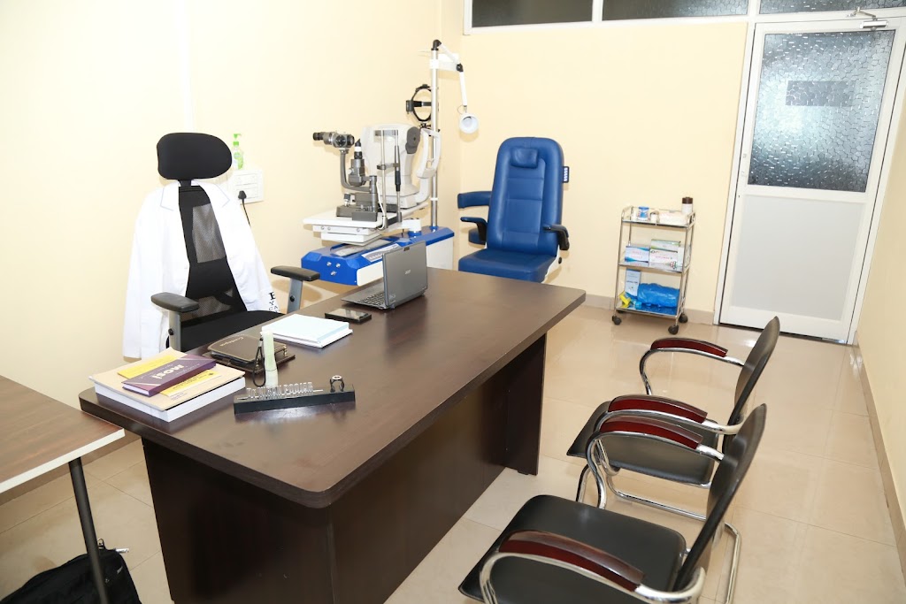 Sugandha Eye Hospital Dr Kiran Pujar