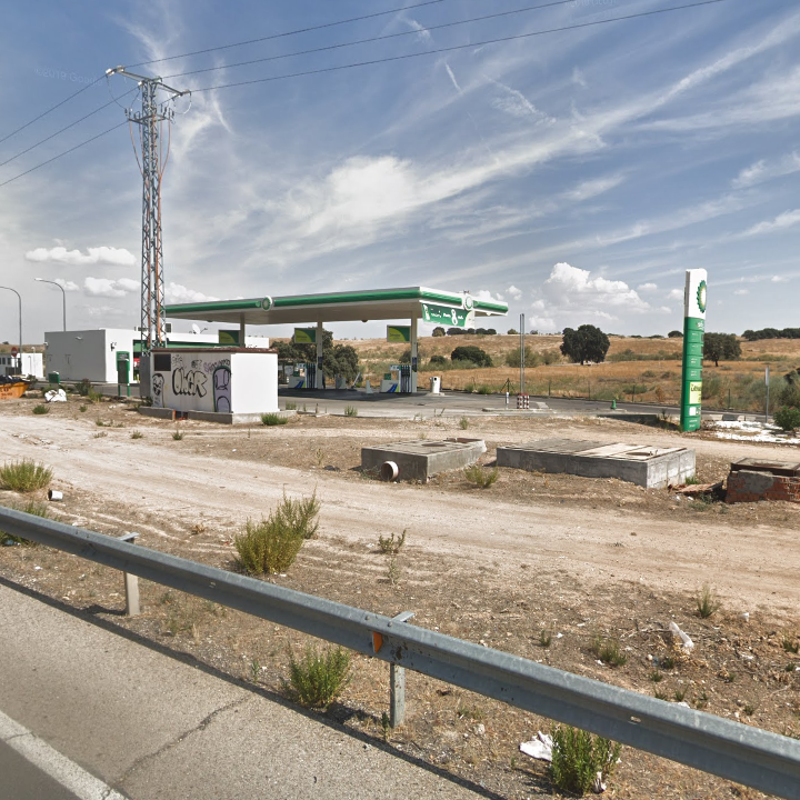 bp La Falua: Estacion de Servicio — Del propietario