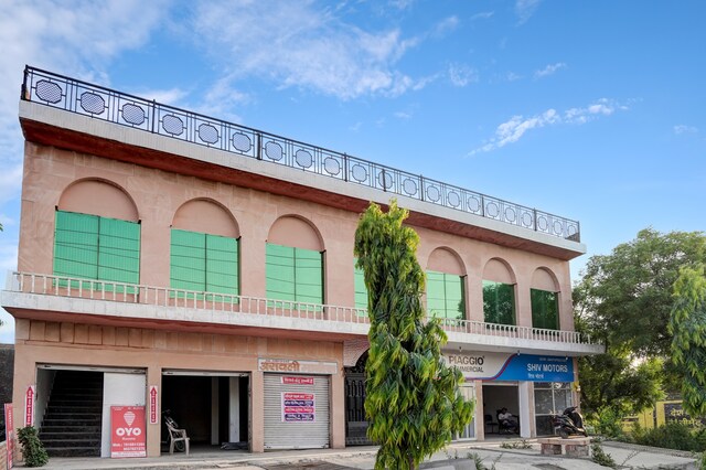 Oyo Aravali Palace