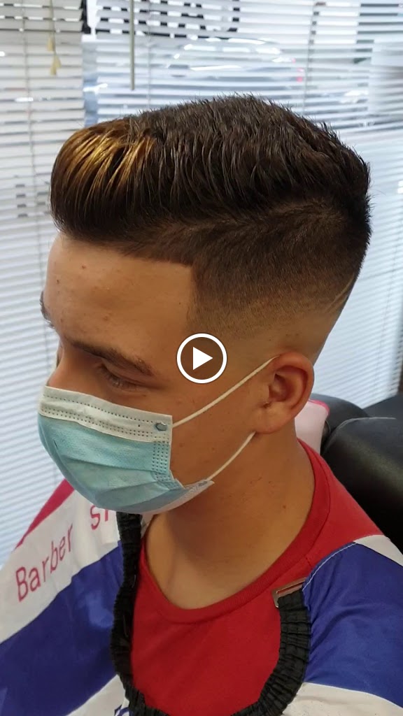 Paco Reyes Peluqueria Caballero — Videos