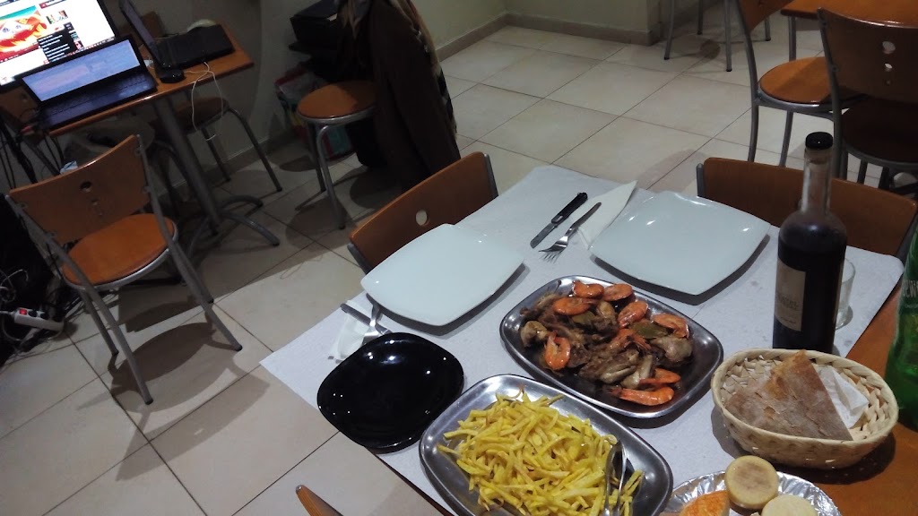 Cafetaria XXI — Comida y bebida