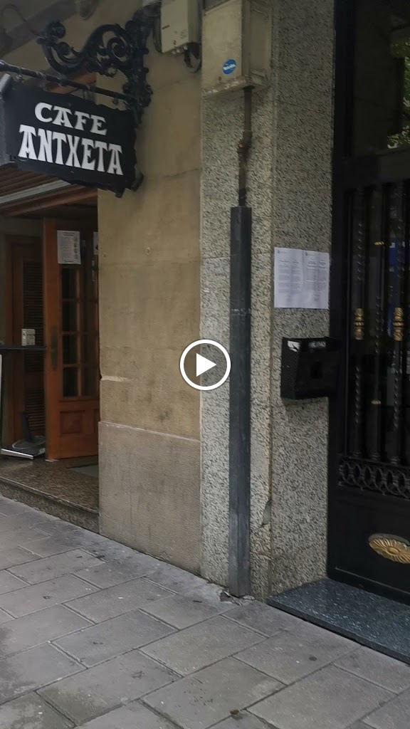 Cafe Antxeta — Videos