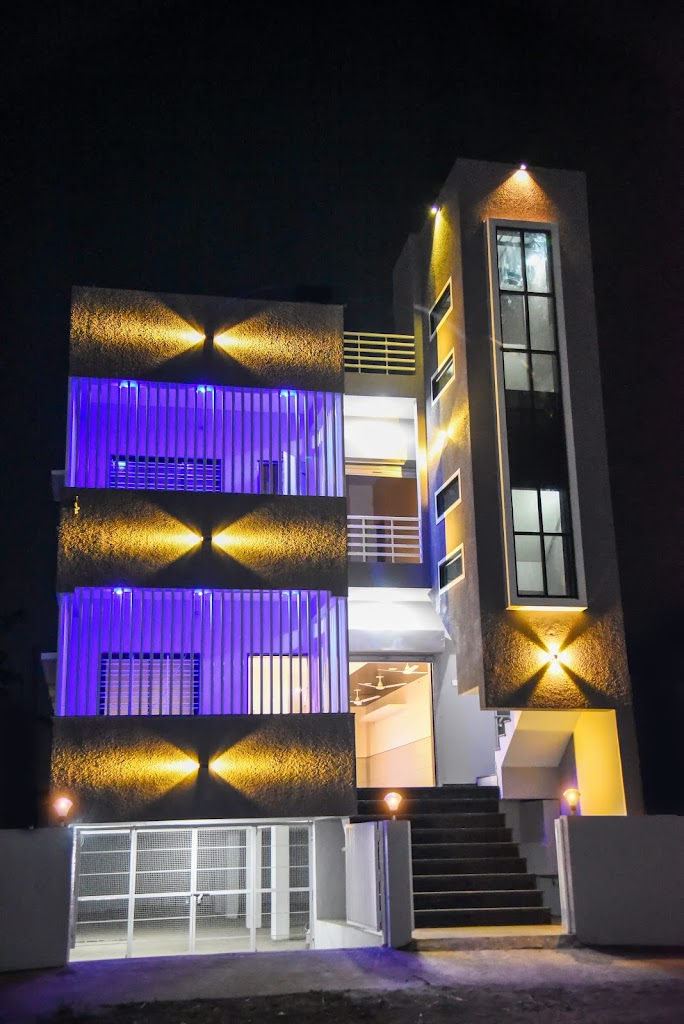 Hotel Aarav Lodging