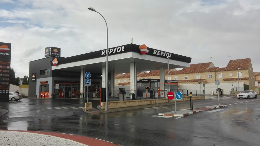 Estacion de Servicio Repsol — Exterior