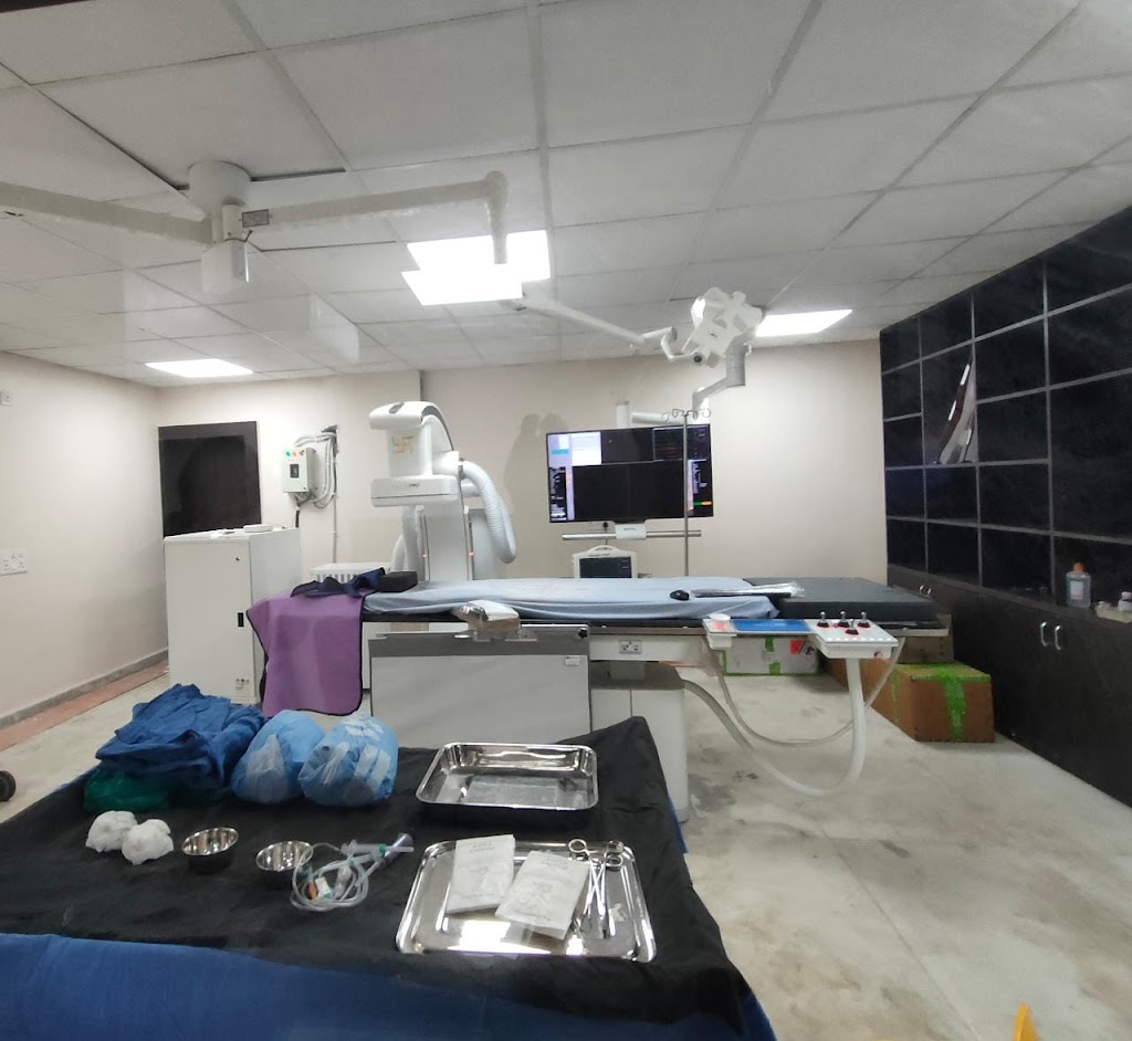 Dr. Dr Vikas Chaturvedi Cardiologist Bhopal