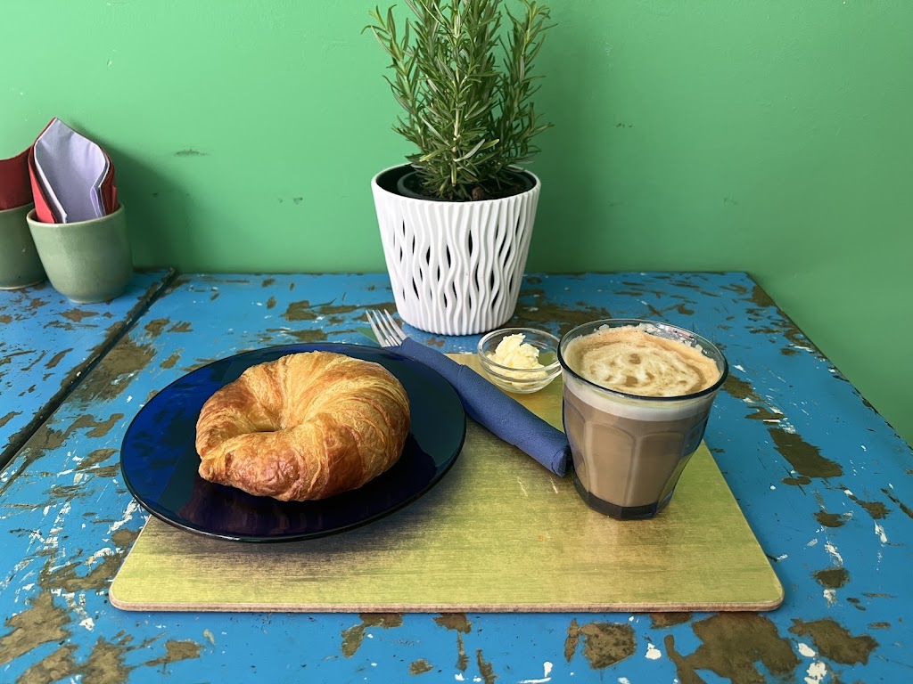 MUN Cafe — Comida y bebida