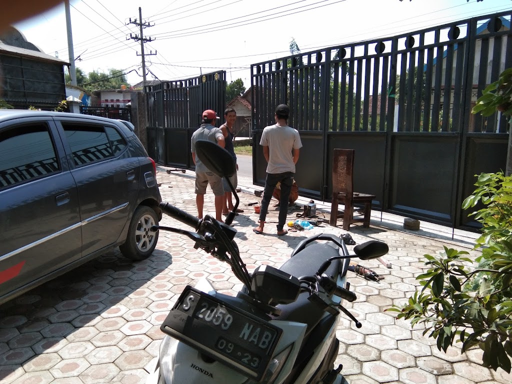 Bengkel mobil jeey speet