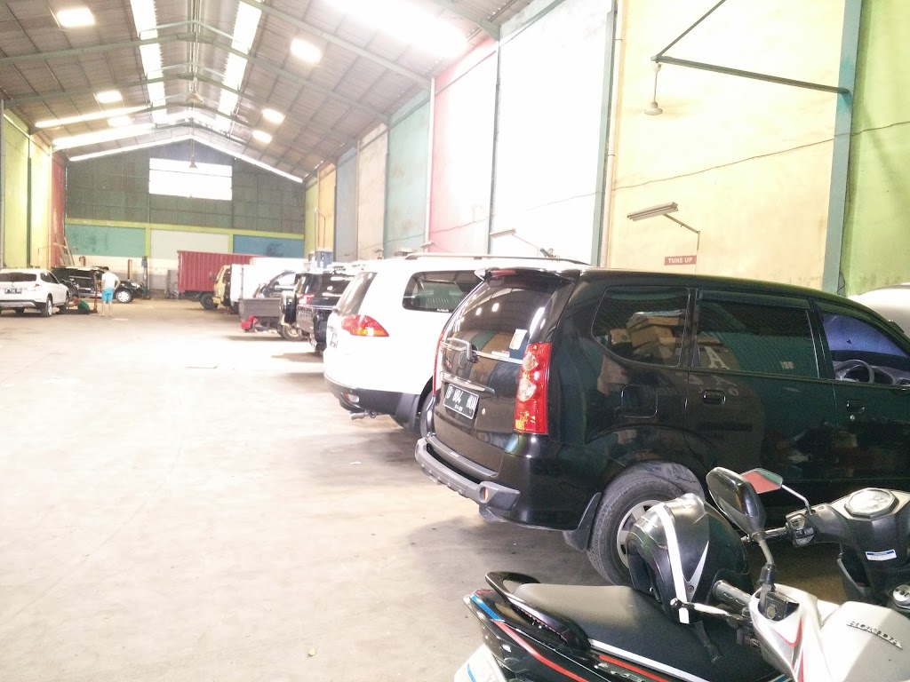 Bengkel Mobil Mata Motor Dadap - Castrol Auto Service