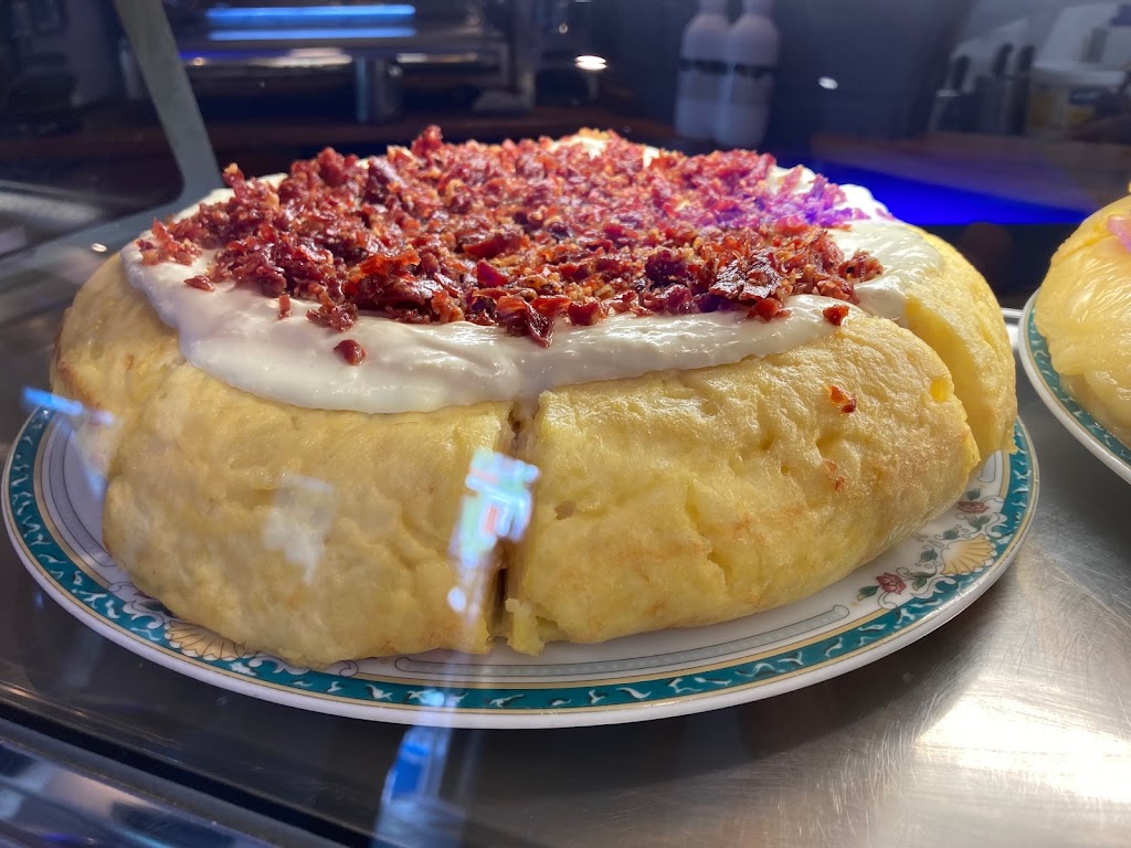 Cafeteria El Valle — Comida y bebida