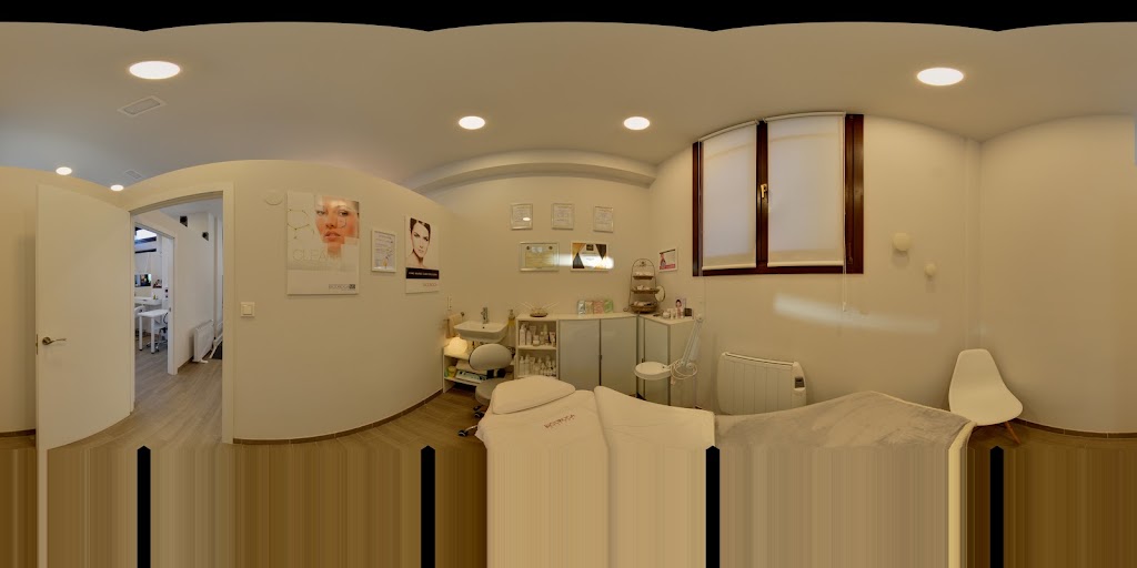 Naiira estetika zentroa — Interior
