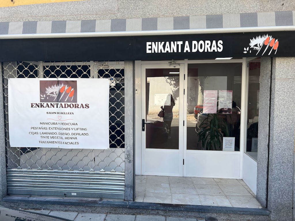 ENKANTADORAS