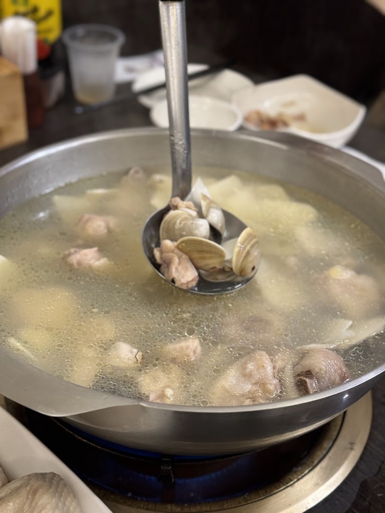 雞老二食補雞湯 的照片