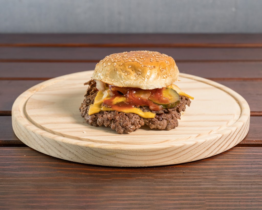 The Beast Burger La Linea — Comida y bebida