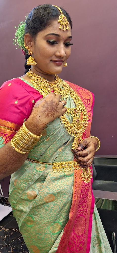 Newstar Salon Galaxy Makeup Artist