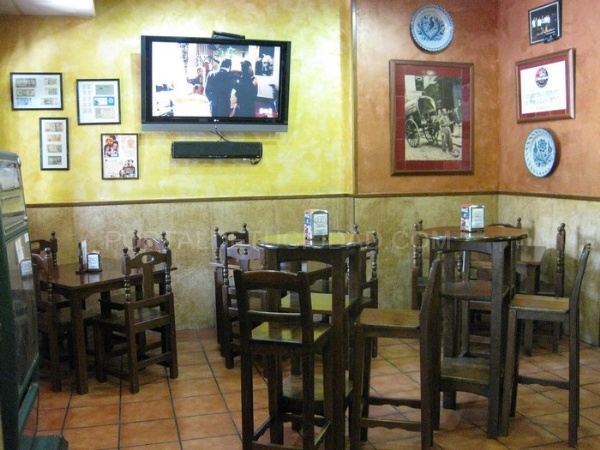 Bar Asador La Carboneria — Ambiente