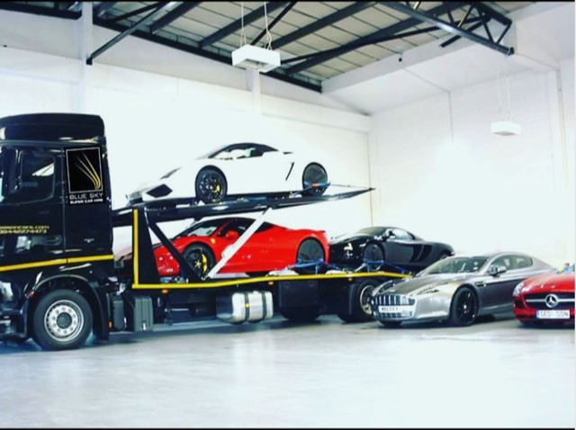 Blue Sky Luxury Car Hire