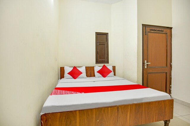 Hotel O Wave Inn Guest House