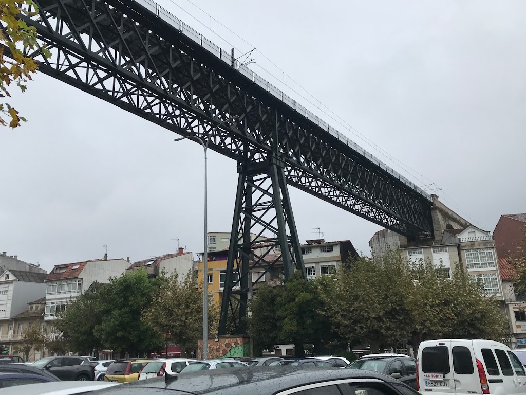 Aparcadoiro publico da Alameda de Castelao