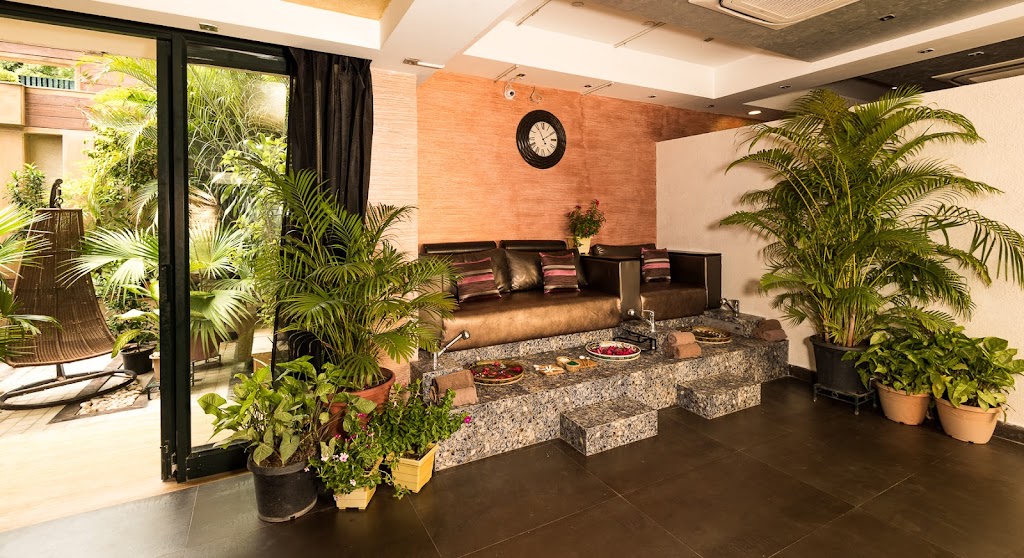 Bella Vita Organic And Herbal Salon