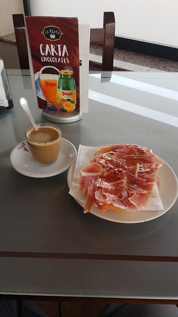 Bar Maylo's — Comida y bebida