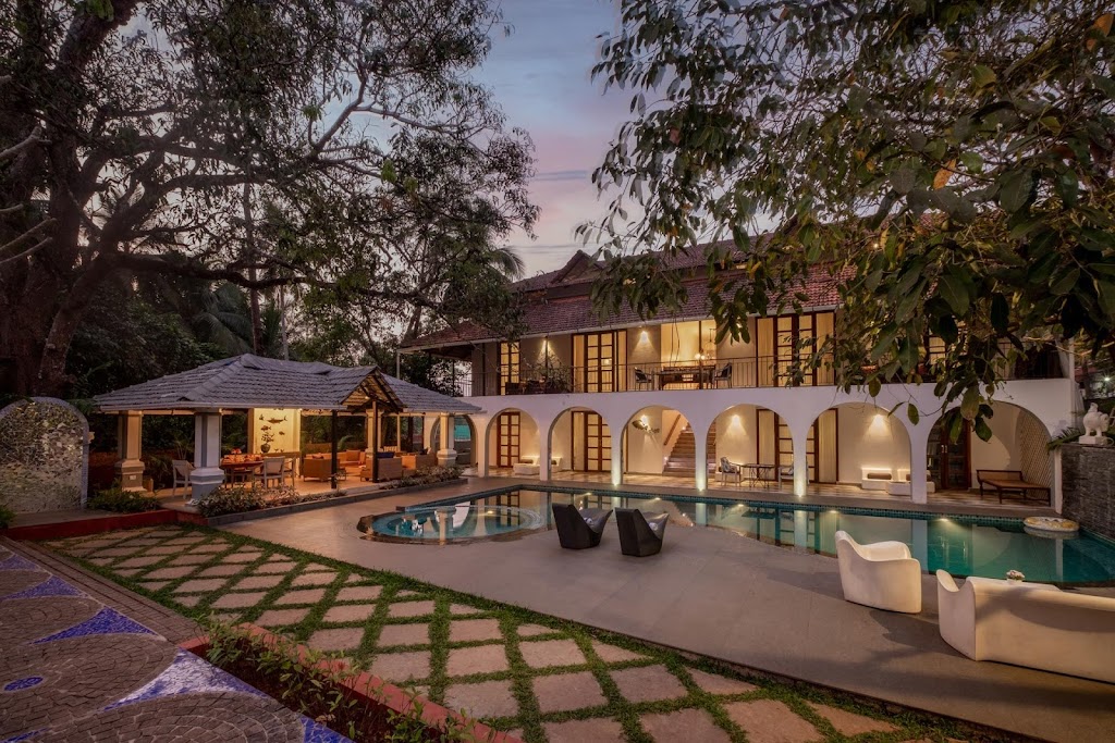 The Bastora House