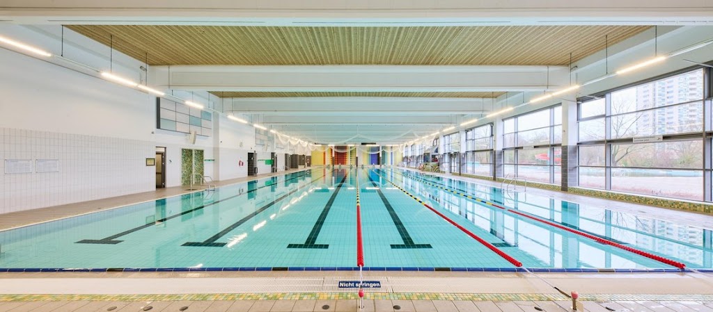 Kombibad Spandau Süd - Halle - Berliner Bäder - Schwimmschulen Berlin