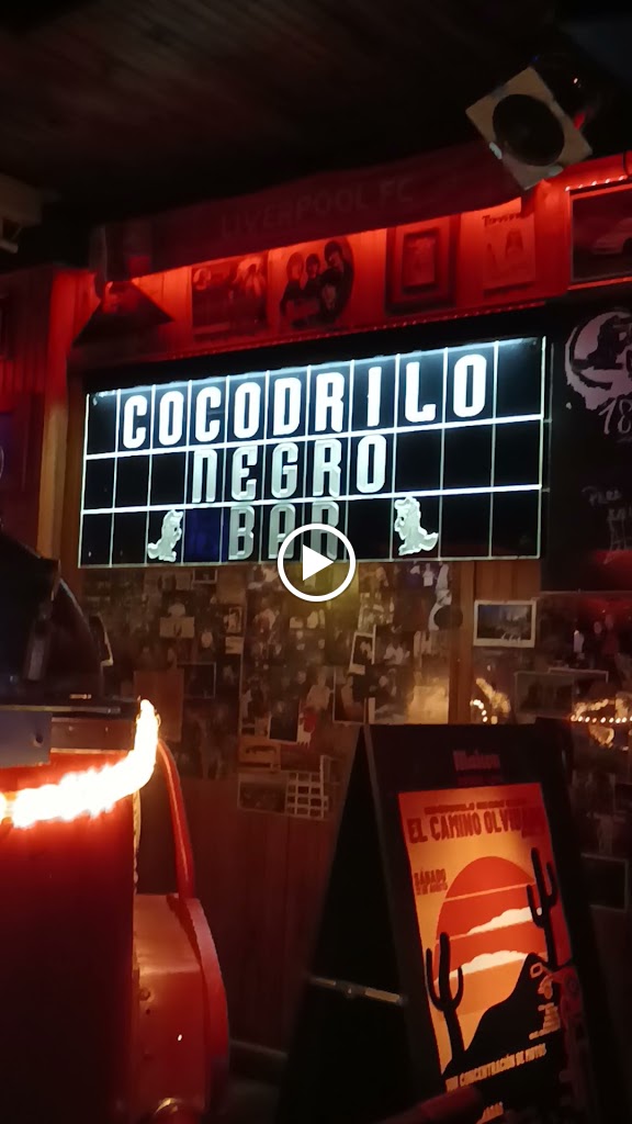 Cocodrilo Negro Bar — Videos