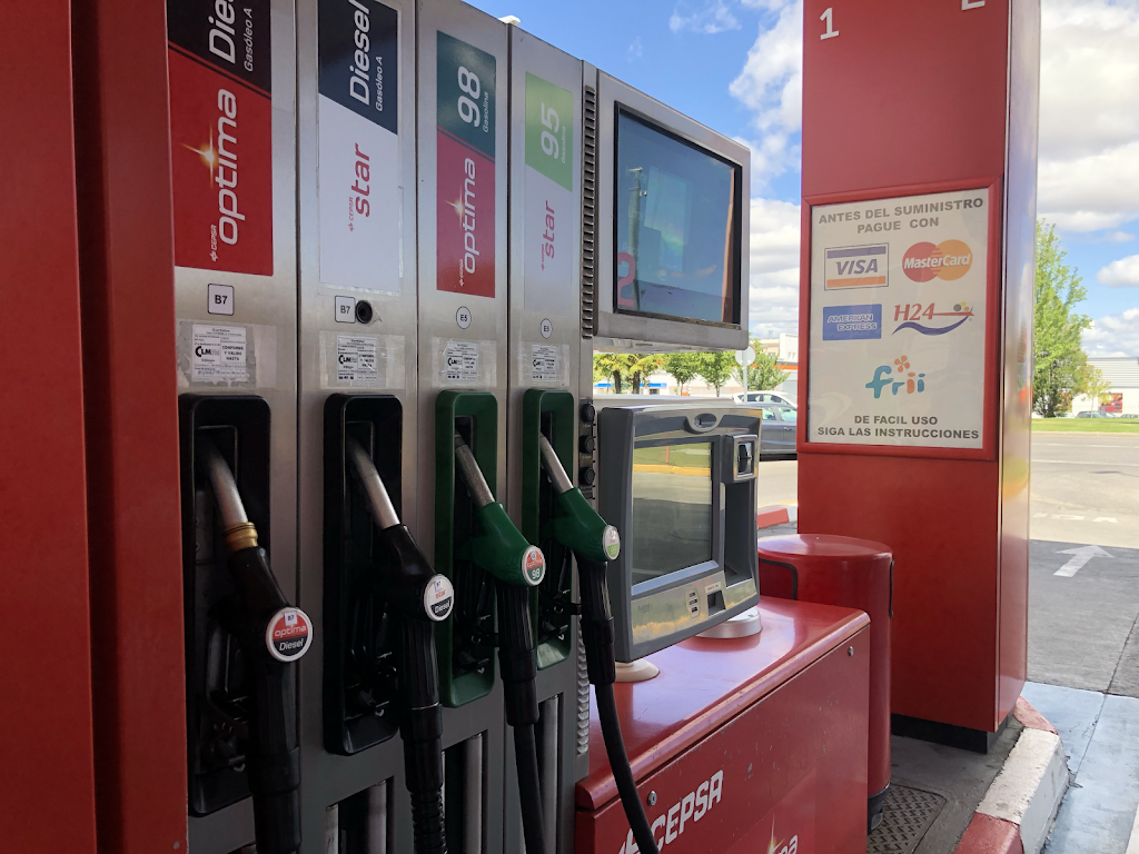 Estacion de servicio Cepsa MAJADAHONDA — Surtidor de combustible