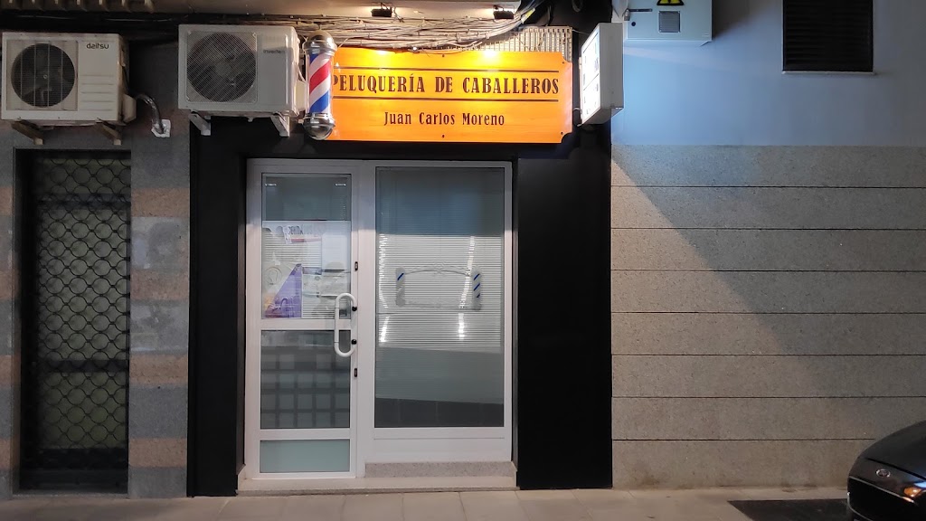 Peluqueria de Caballeros barberia " JuanCarlos moreno" — Exterior