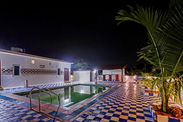 Oyo 47504 Bright Stay Near Miet College