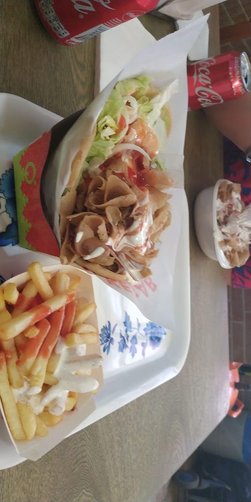 Estambul Doner Kebab Astrabudua — Comida y bebida
