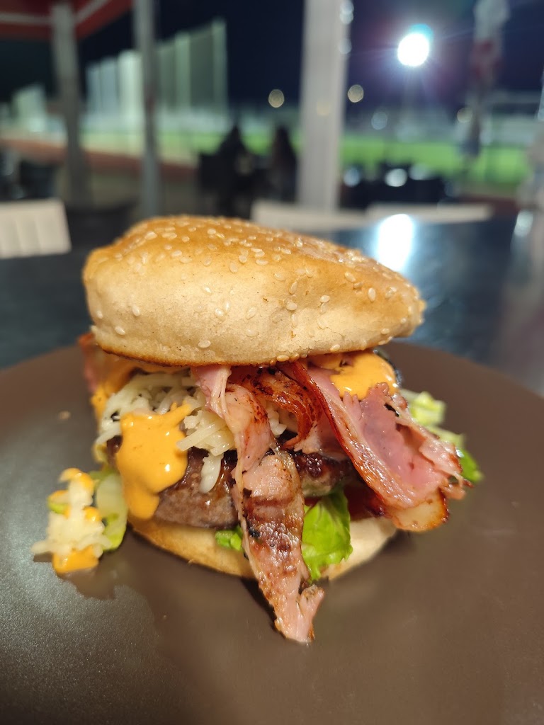 La Cantina de Carmen — Comida y bebida