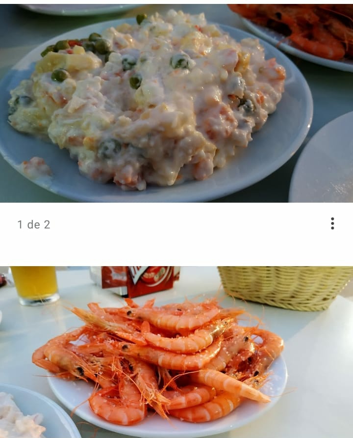 Chiringuito El Canal — Comida y bebida