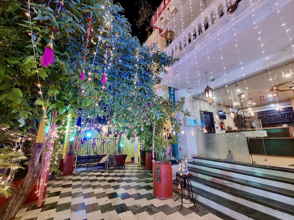 Hotel Raj Palace