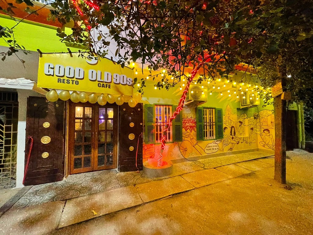 Good Old 90S Restro Cafe