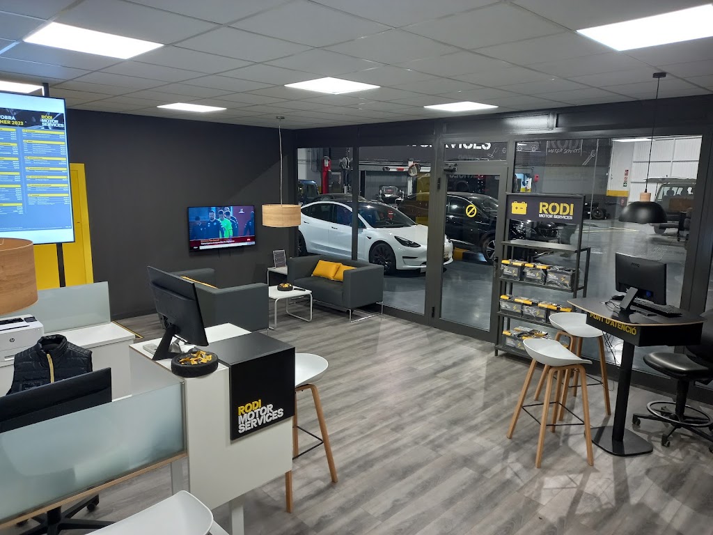 Rodi Motor Services — Interior