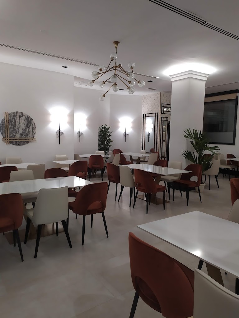 Fogon de Medina | Restaurante | Carne al Carbon | Tapas | Motril — Ambiente